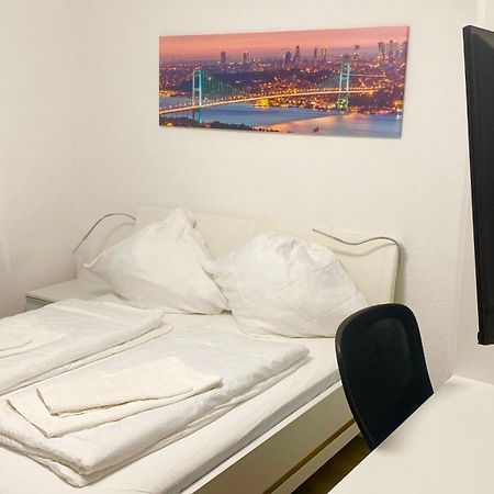 Tolle Fewo Direkt Am Campus 24-7 Checkin Germersheim Exteriör bild